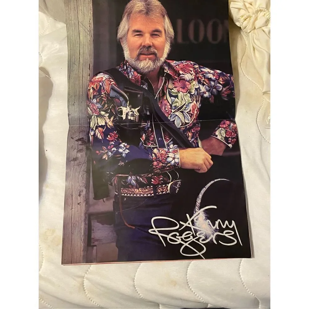 Vintage Kenny Rodgers 1981 greatest hits tour paperback book